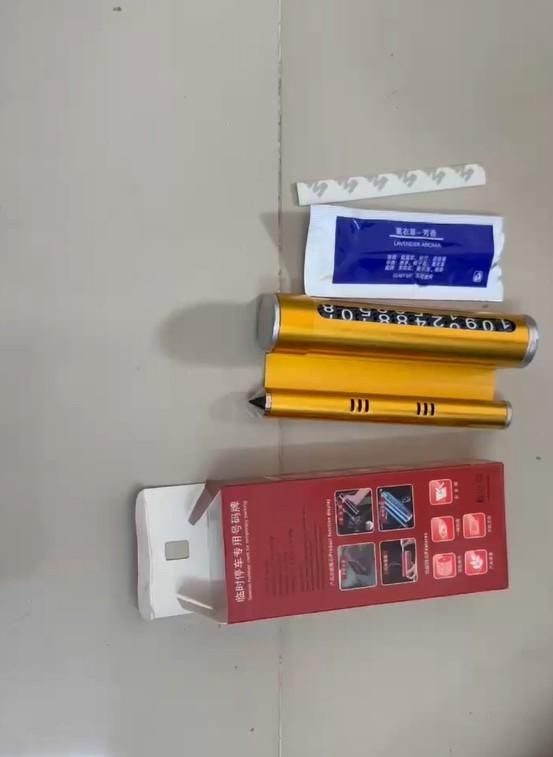 🚗 Multipurpose Car Safety Hammer