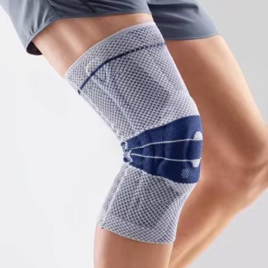 🦵 Knit Protection Silicone Anti-Collision Spring Support Knee Protector (Pack of 1)